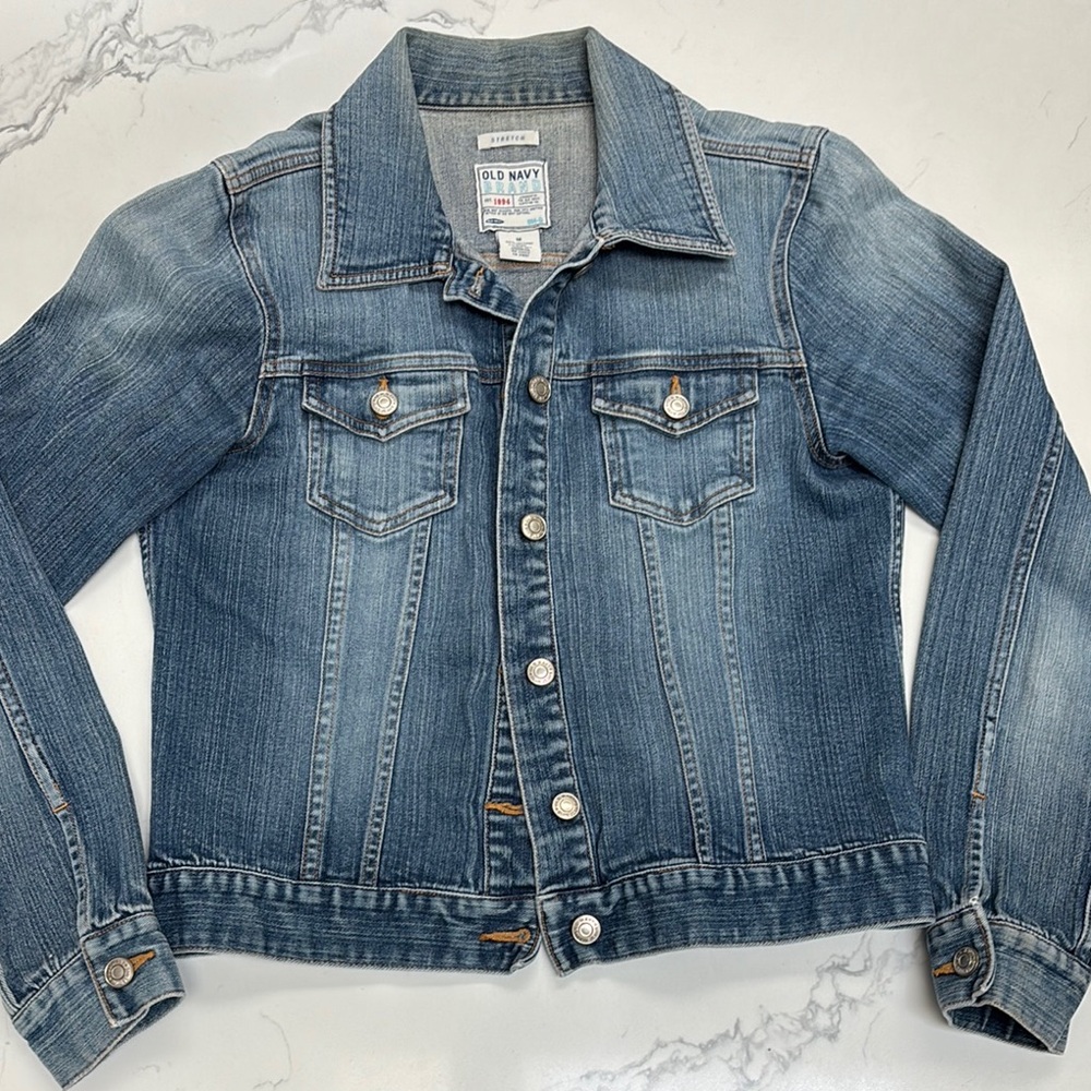 Old Navy Classic Blue Jean Jacket size Medium